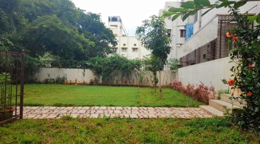 Tulip Villa Bangalore Exteriör bild